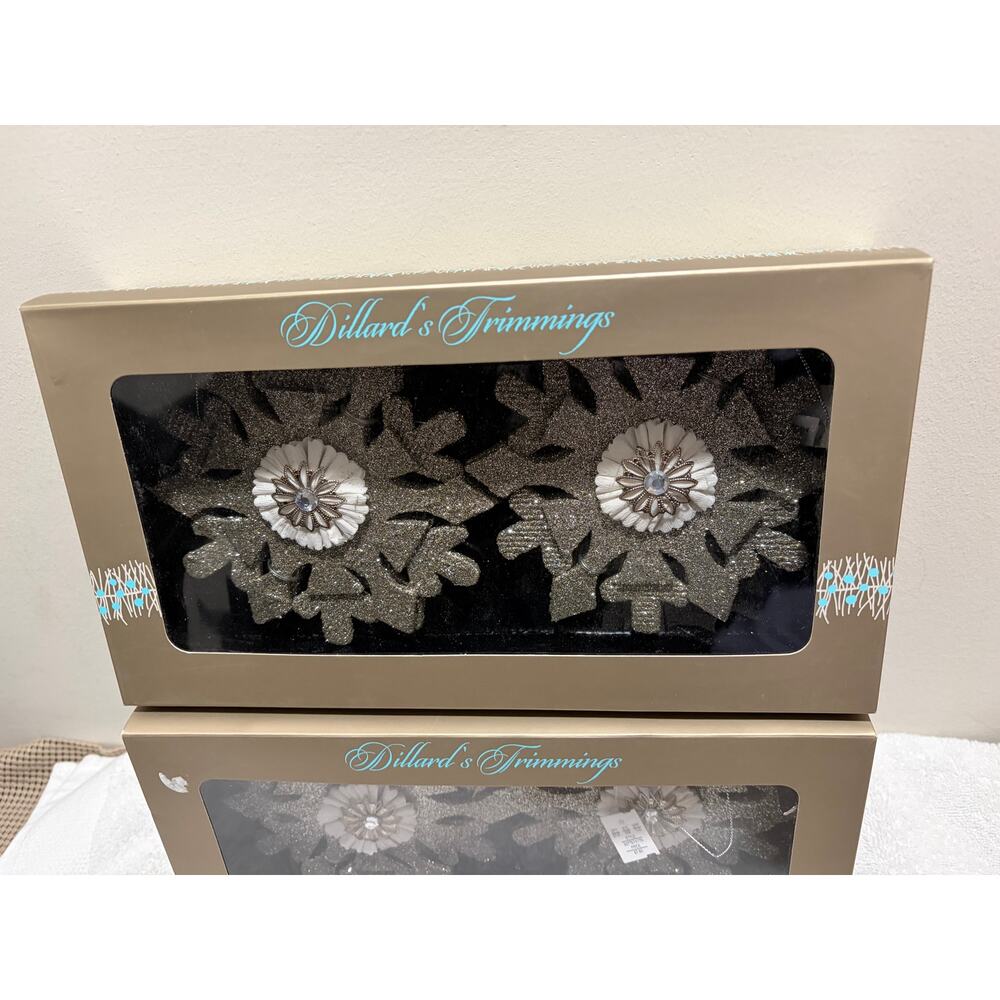 Snowflake Christmas Decorations Ornaments Silver Dillards Trimmings Vtg Lot of 2 - Picture 3 of 9